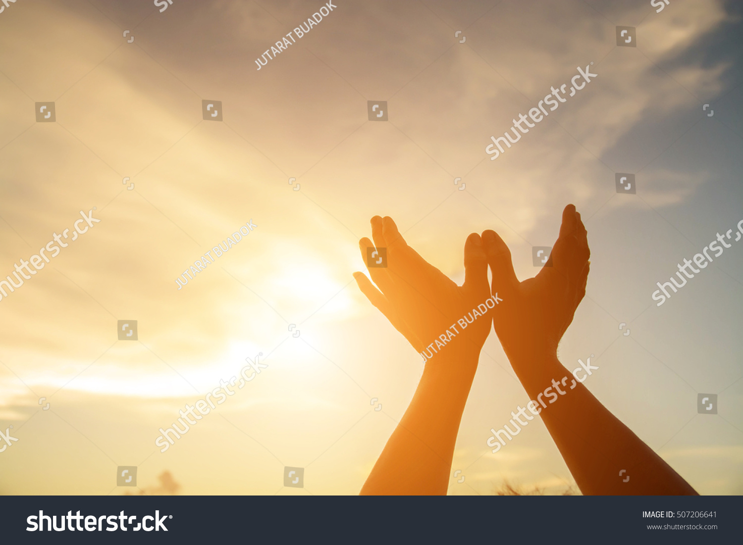 Hands-Shape For The Sun Stock Photo 507206641 : Shutterstock