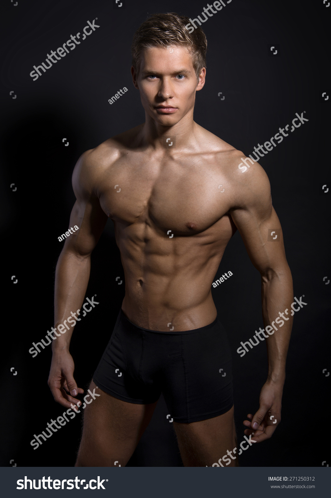 Handsome Bodybuilder Flexing And Shouting Stock Image 