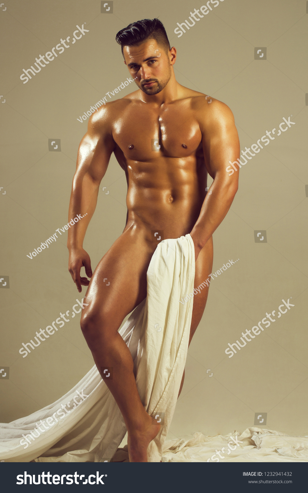 Hot Muscle Man Nude