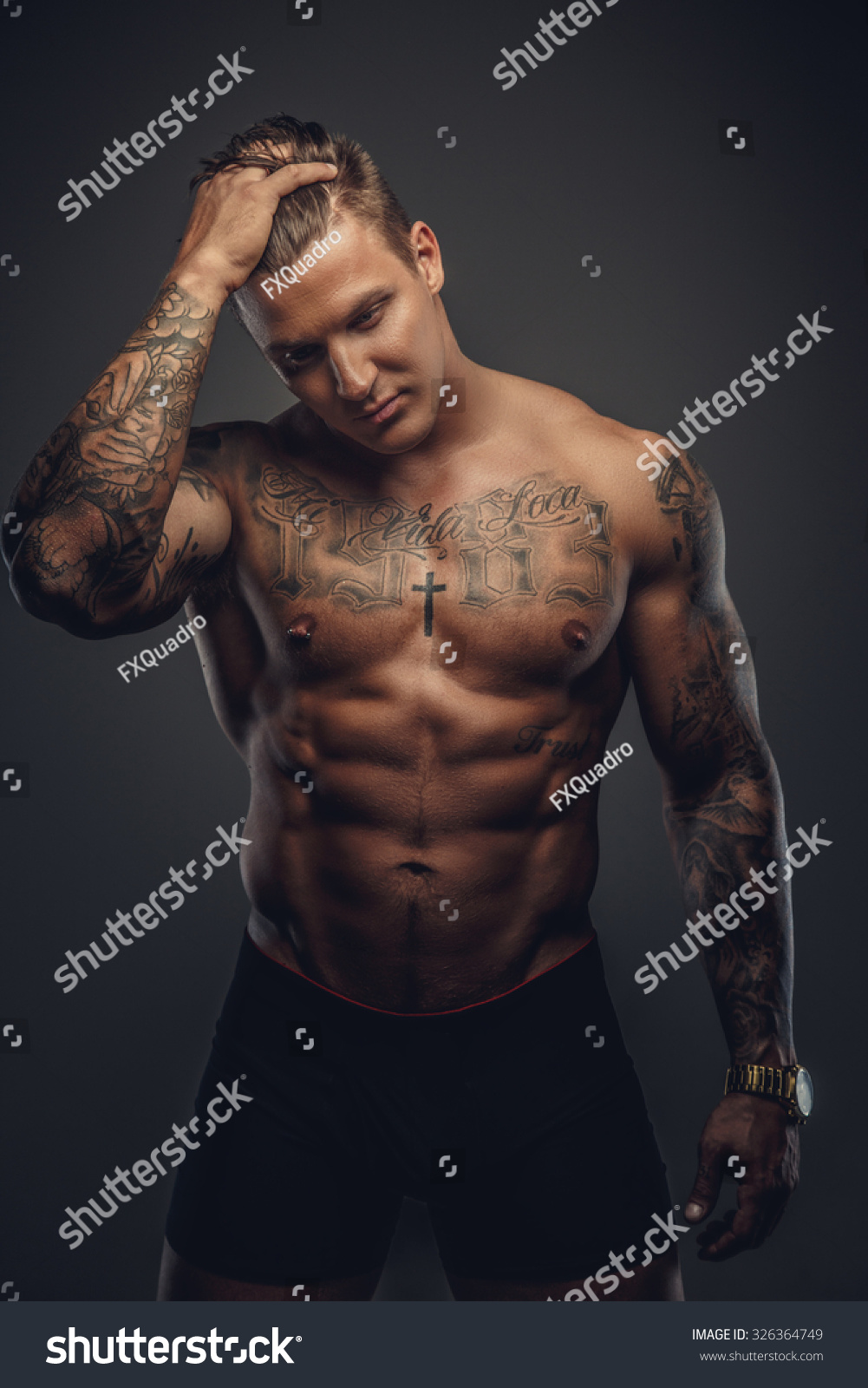 Handsome Shirtless Muscular Man Tattooes On Stockfoto Jetzt Bearbeiten