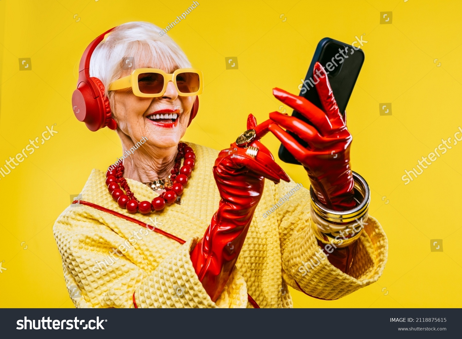 13,508 Grandma Style Images, Stock Photos & Vectors 