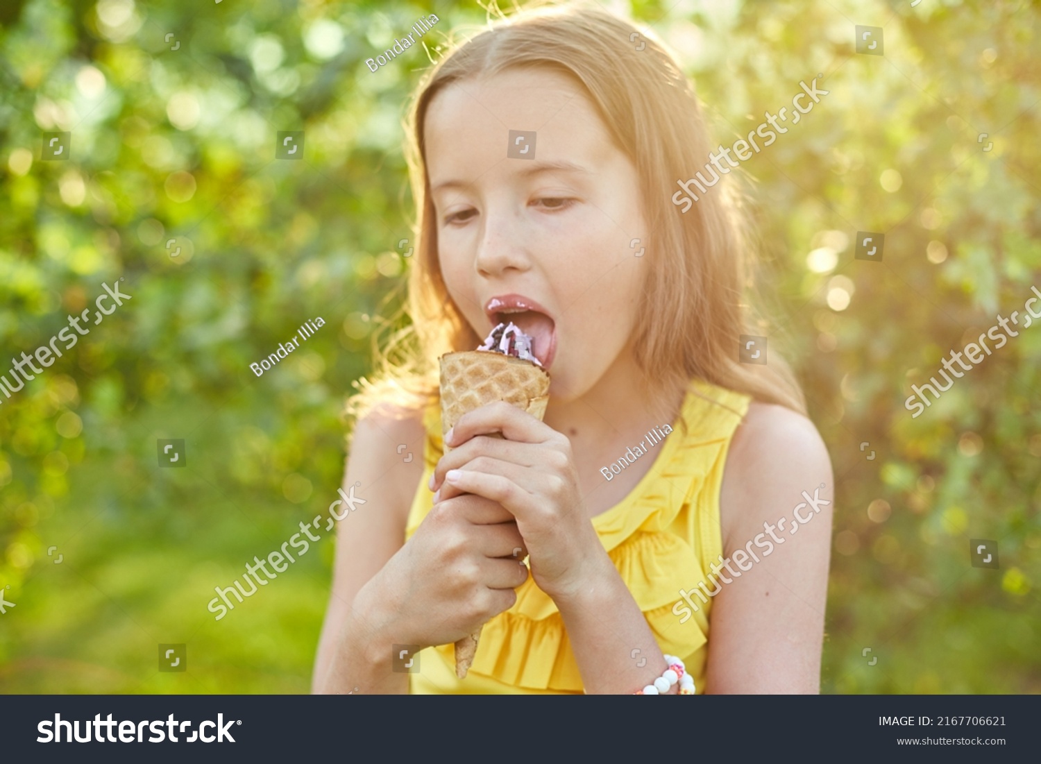 Happy Girl Braces Eating Italian Ice Stock Photo 2167706621 | Shutterstock