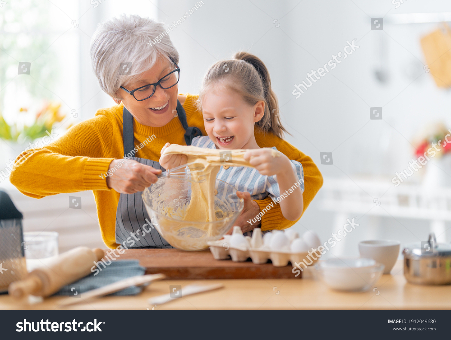 10,693 Cake grandmother Images, Stock Photos & Vectors | Shutterstock