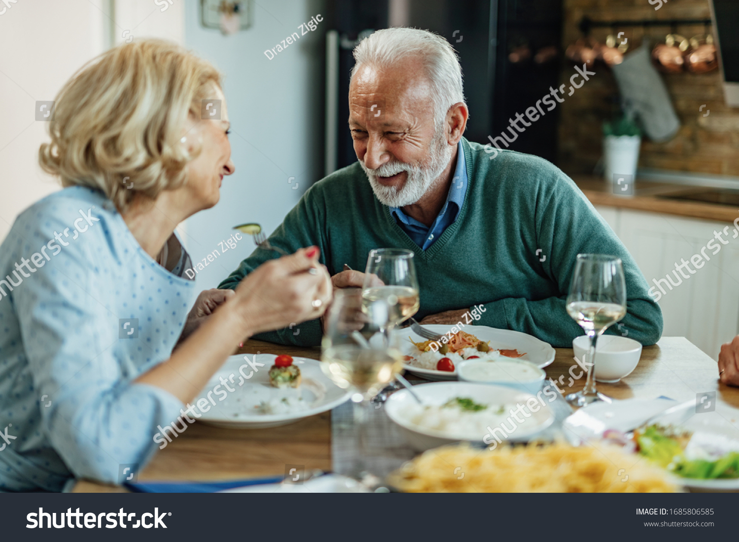 10,065 Seniors dining Images, Stock Photos & Vectors | Shutterstock