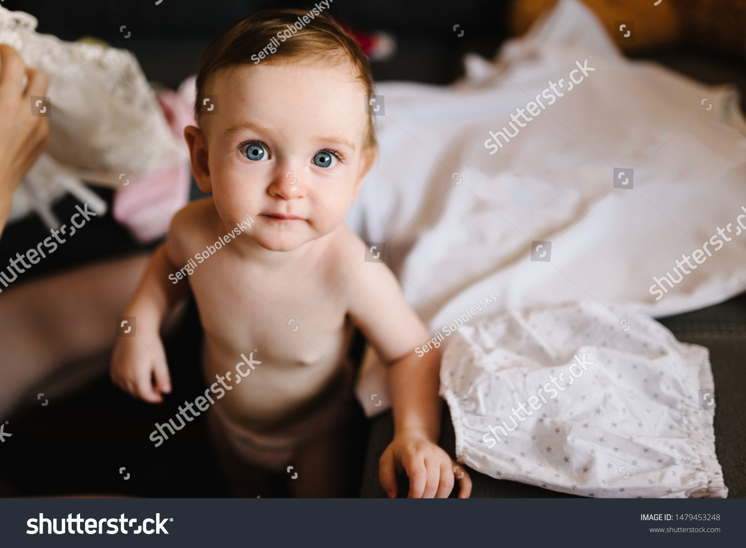 Naked babe girl fotos imágenes y otros productos fotográficos de stock Shutterstock