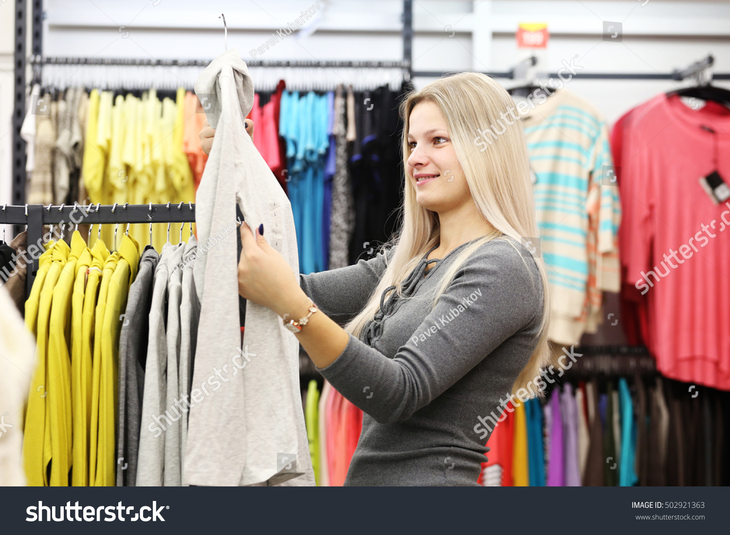 girl clothes shop