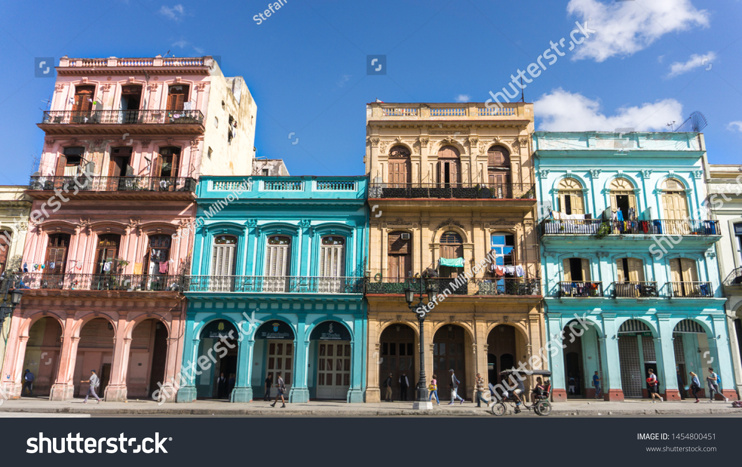 Cubadecember 2017 Street View Colonial Stock Photo Now) 1454800451
