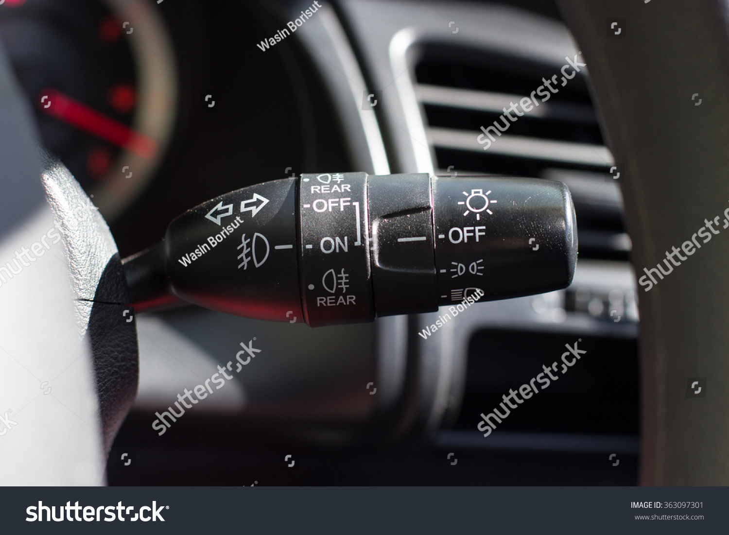 Activating The Fog Light Switch