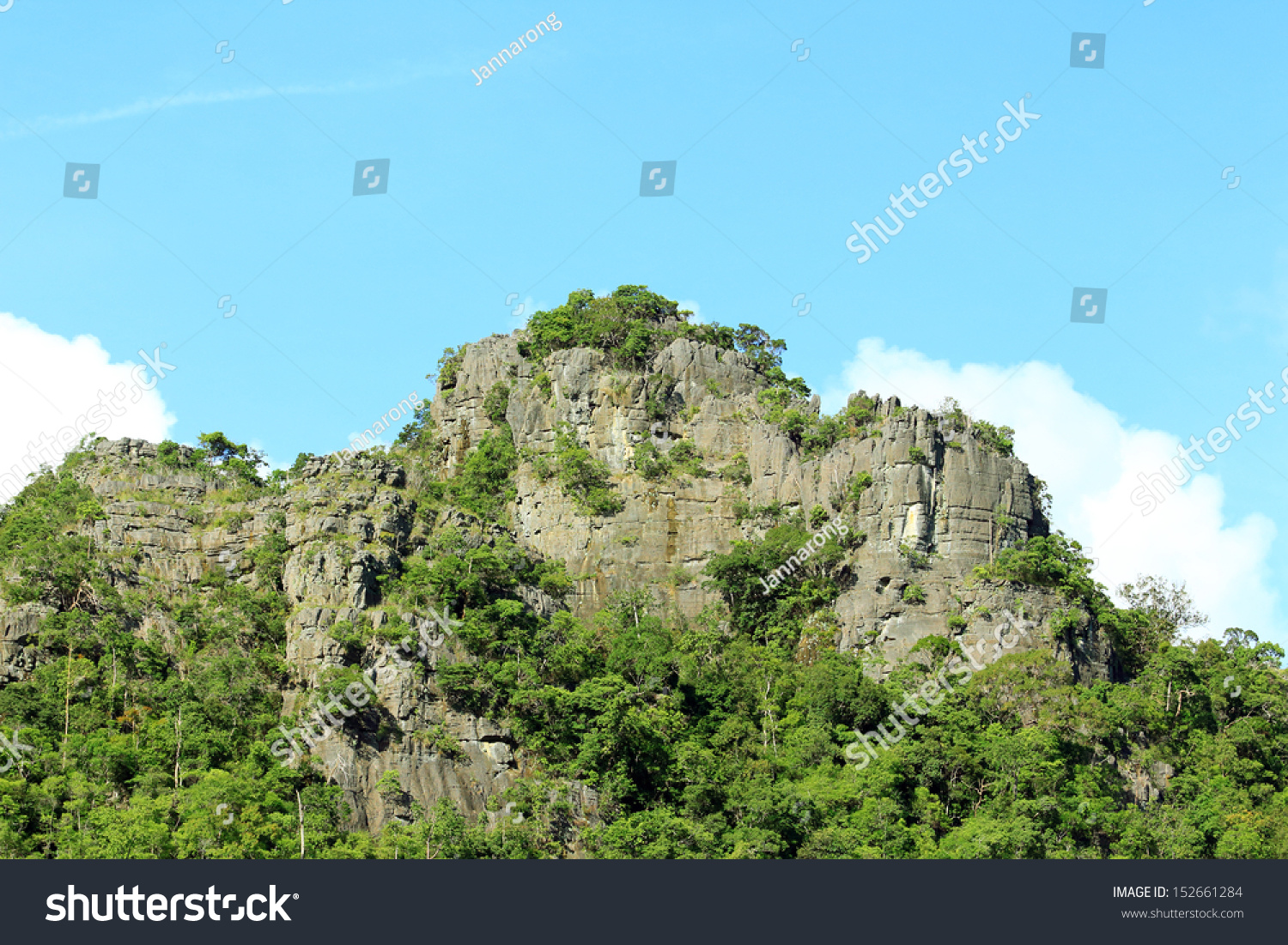 20,039 Caves limestone hills Images, Stock Photos & Vectors | Shutterstock