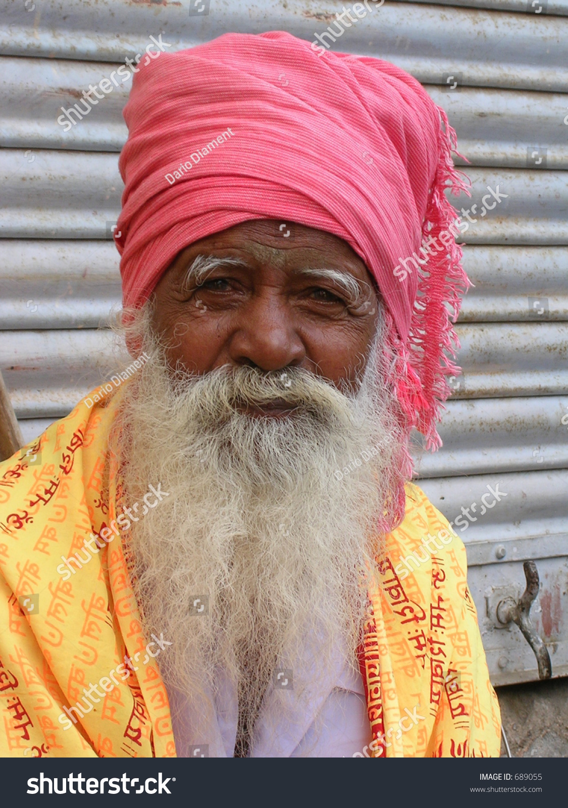 Hindu Old Man Stock Photo 689055 : Shutterstock