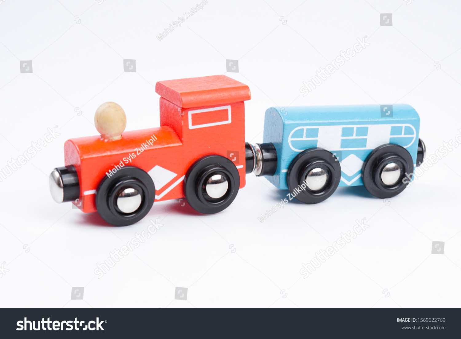 diy wooden train