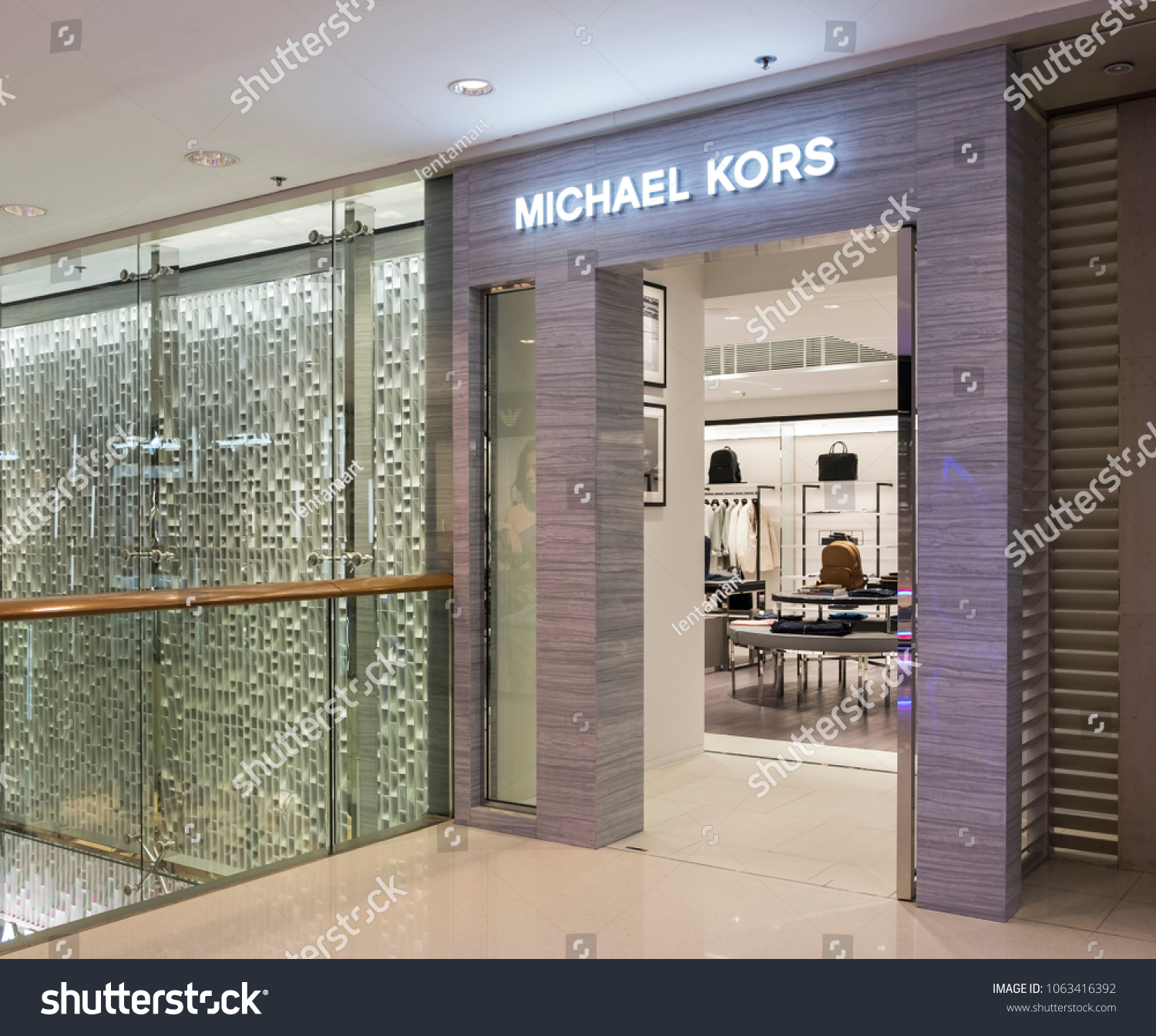 michael kors shops z眉rich