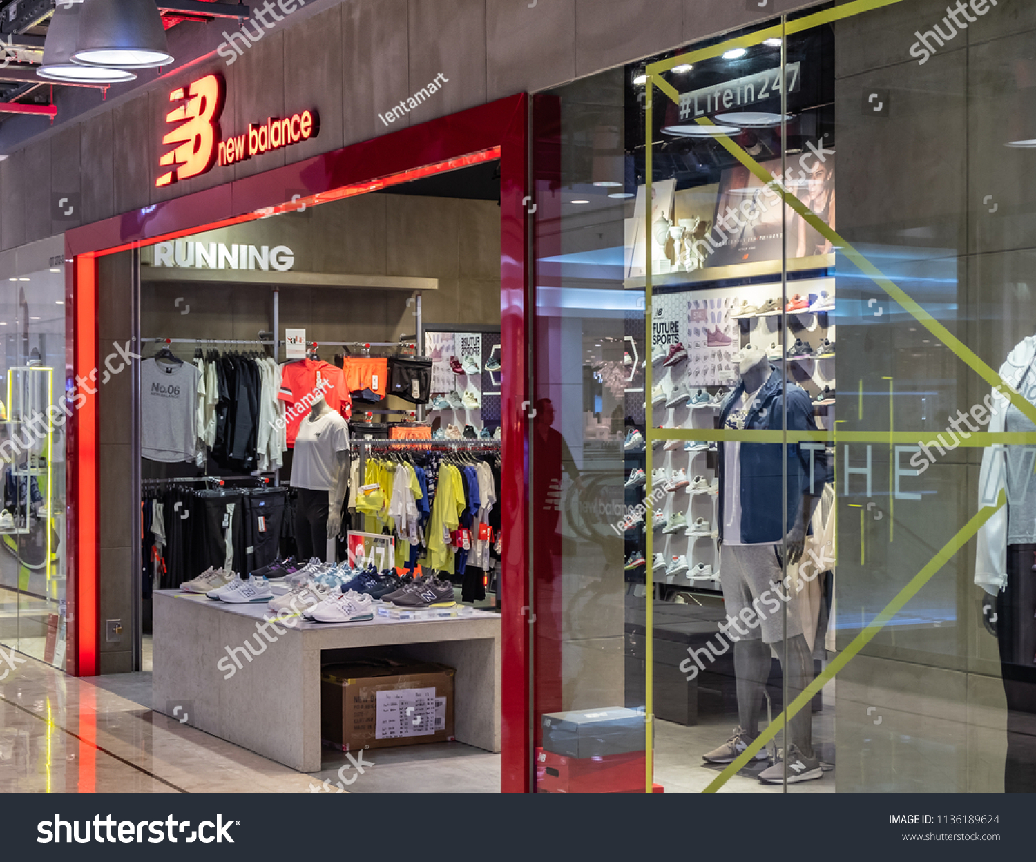 new balance store hk