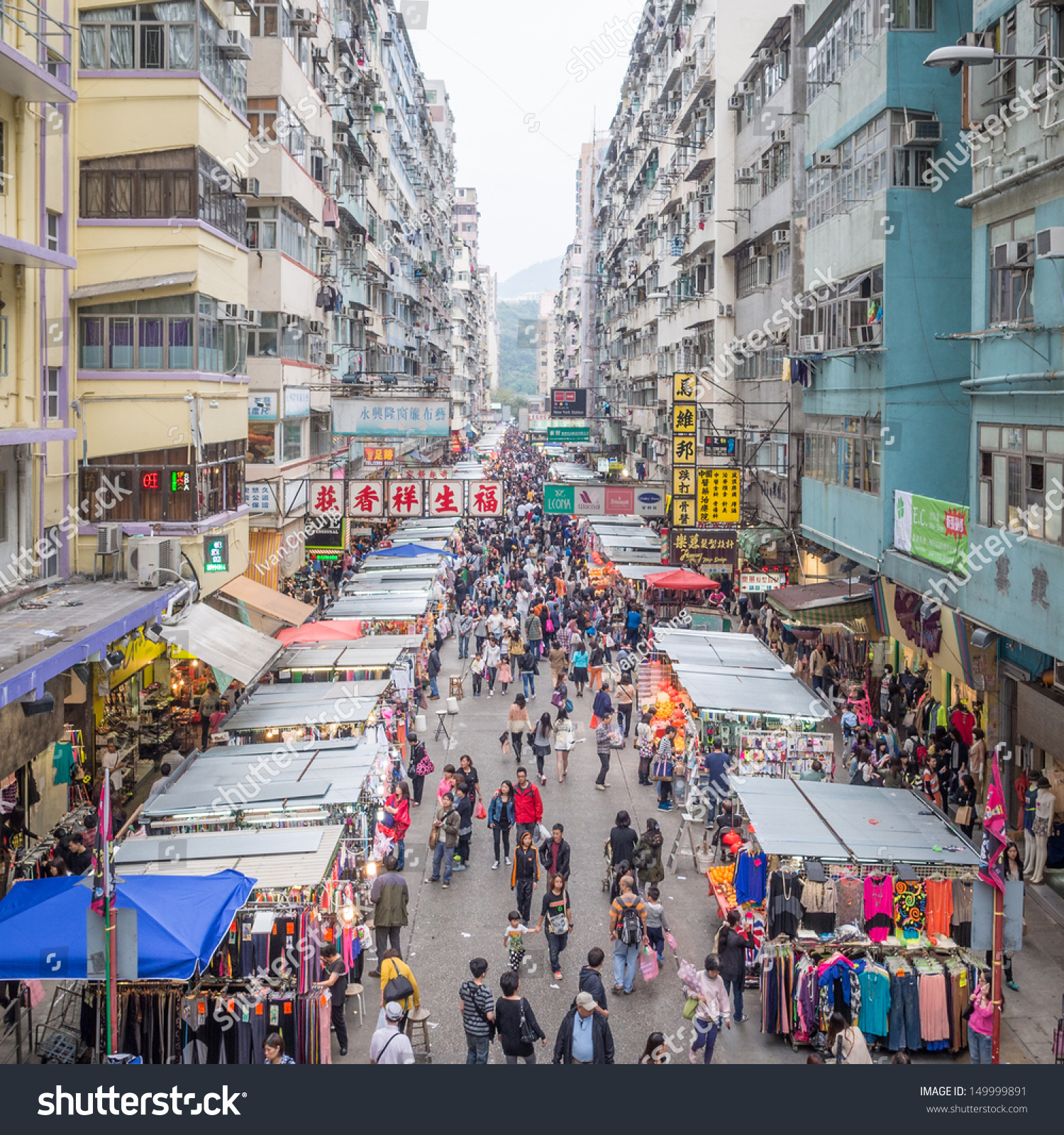 Hong Kong - May 04: Crowded Market Stalls In Old District On March 04 ...