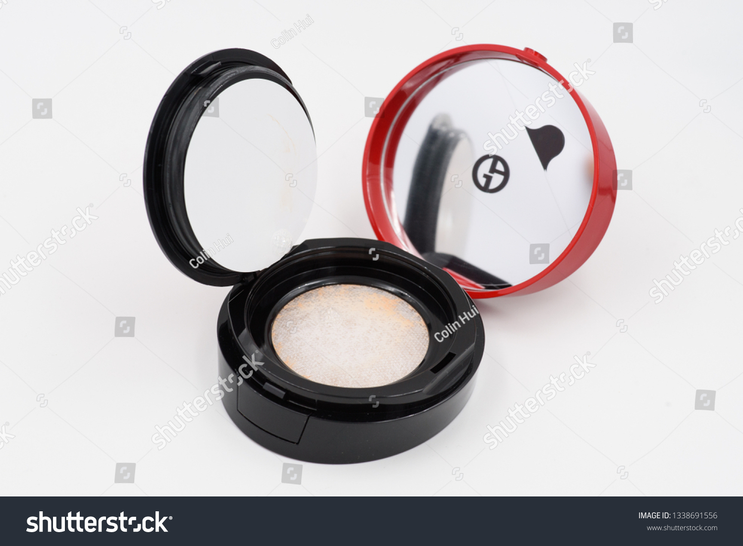 giorgio armani my armani to go iconic cushion