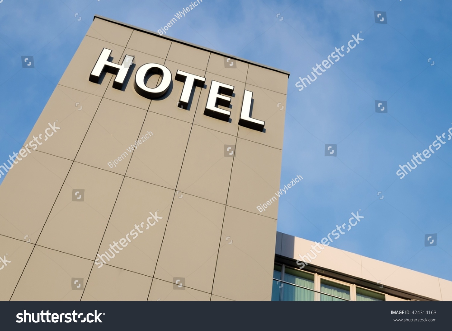 5,258 Hotel building signage Images, Stock Photos & Vectors | Shutterstock