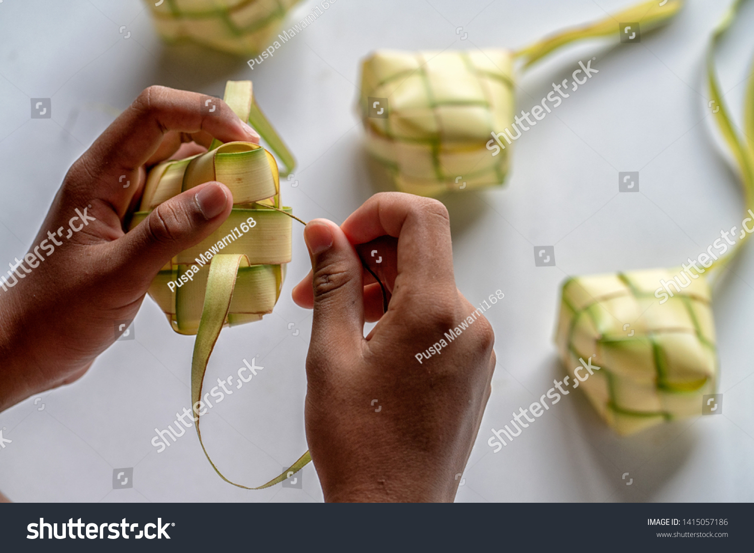 How Make Ketupat Ketupat Kupat Southeast Stock Photo Edit Now 1415057186