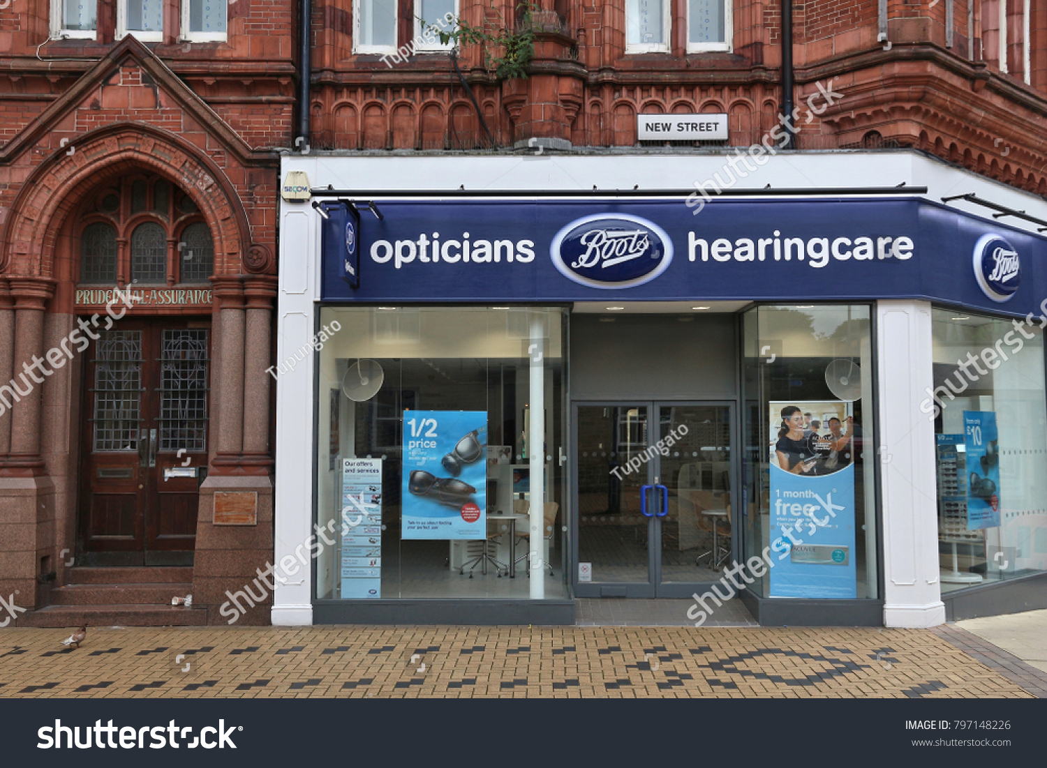 boots opticians free