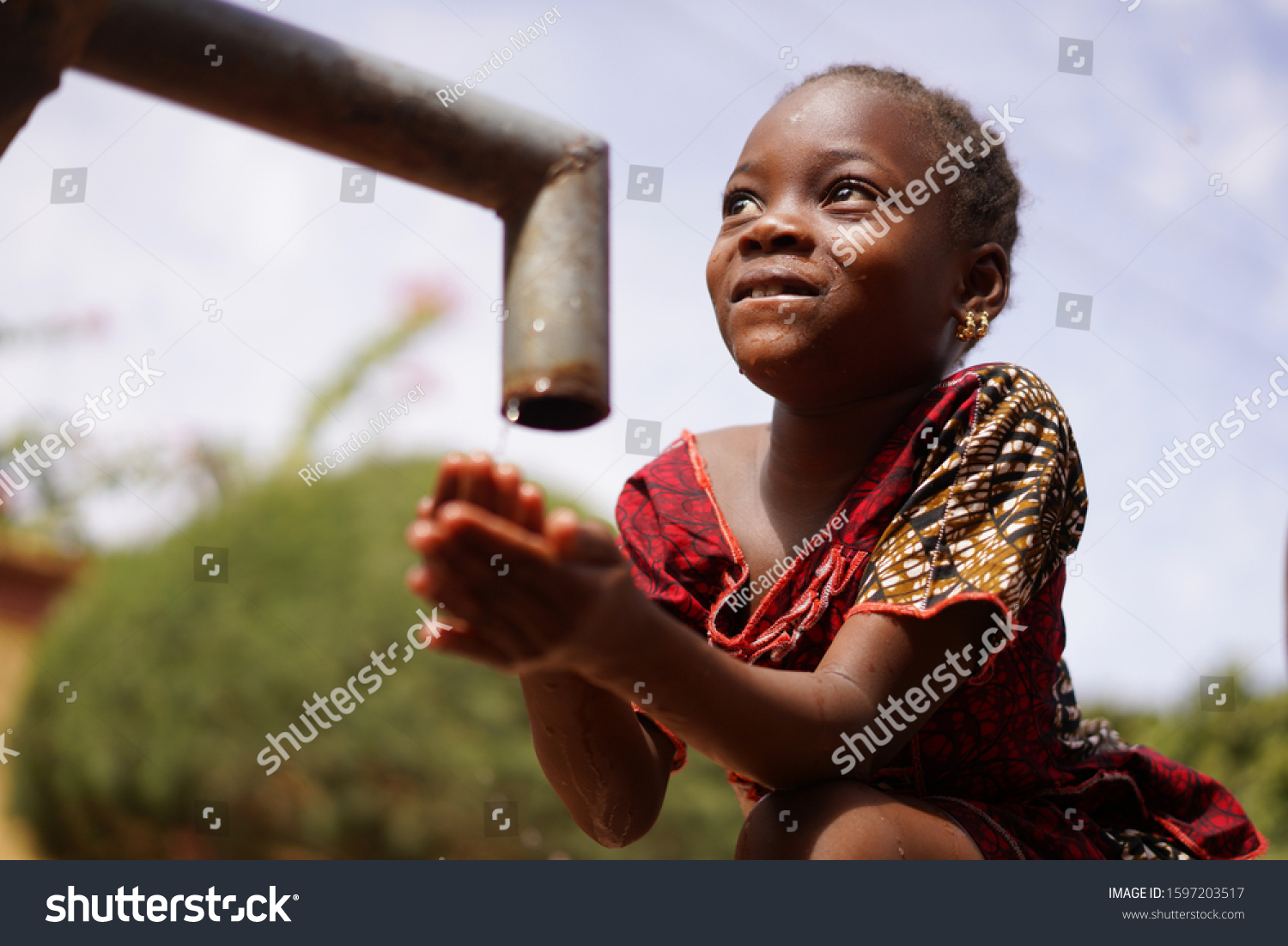 3,130 Girl africa drinking Images, Stock Photos & Vectors | Shutterstock