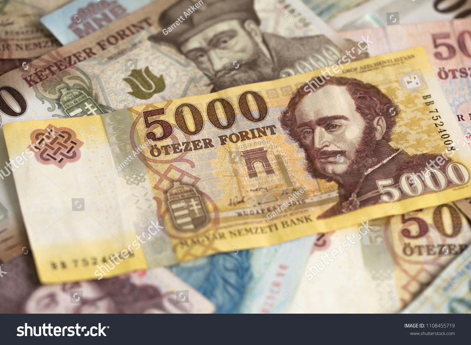 hungarian money to us dollars