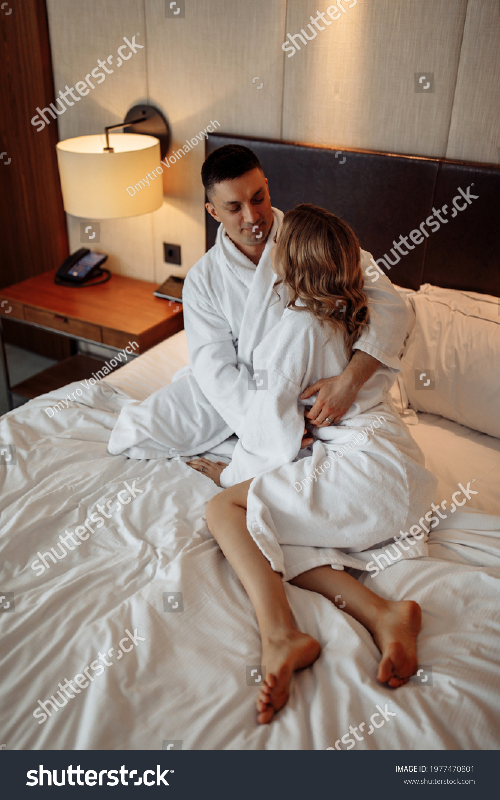 Hotel wife -