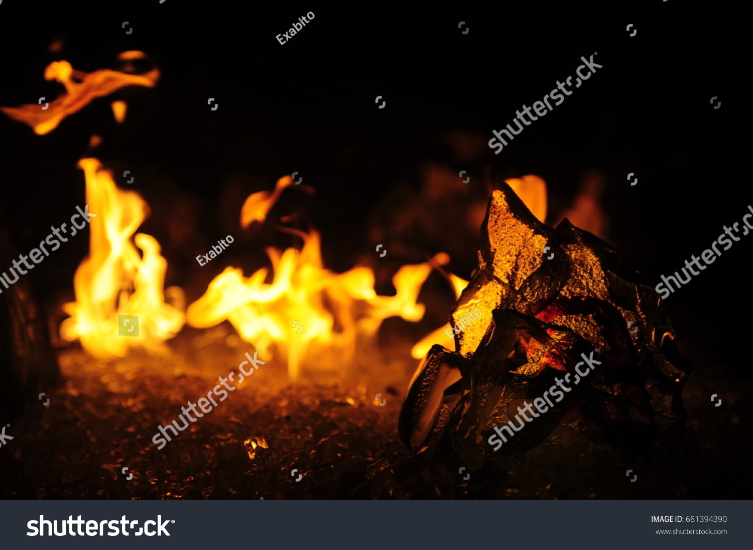 Ice Hotel Quebec Fireplace Ice Around Stock Photo Edit Now 681394390