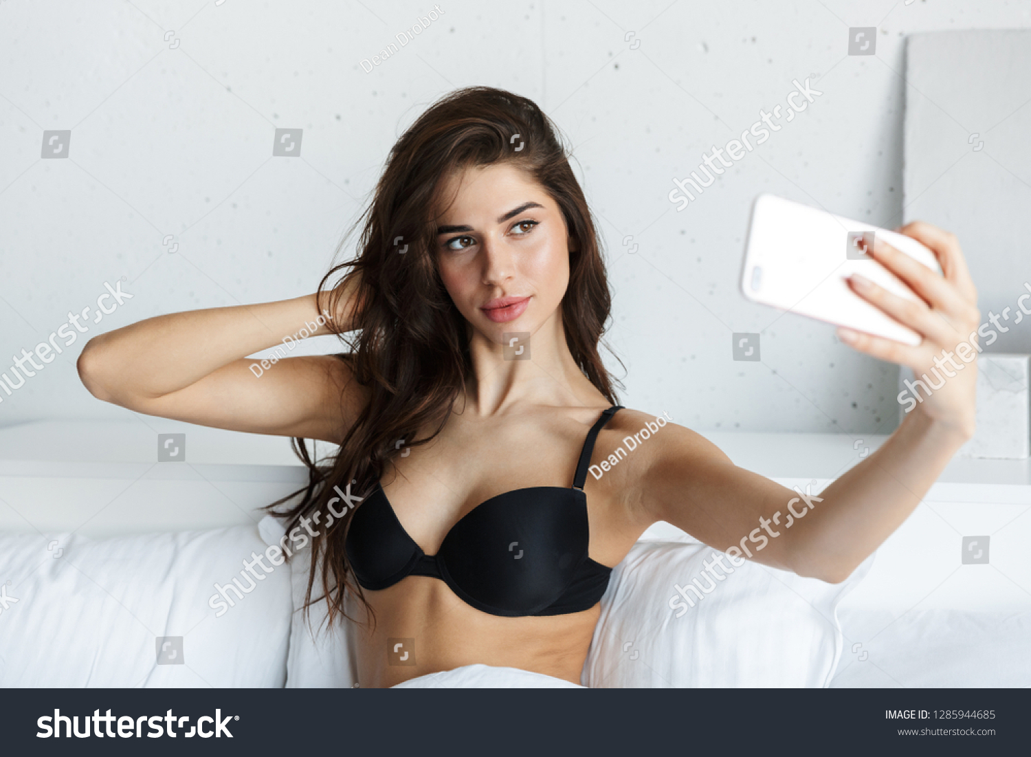 sexy brunette selfie yoga pants hot porn