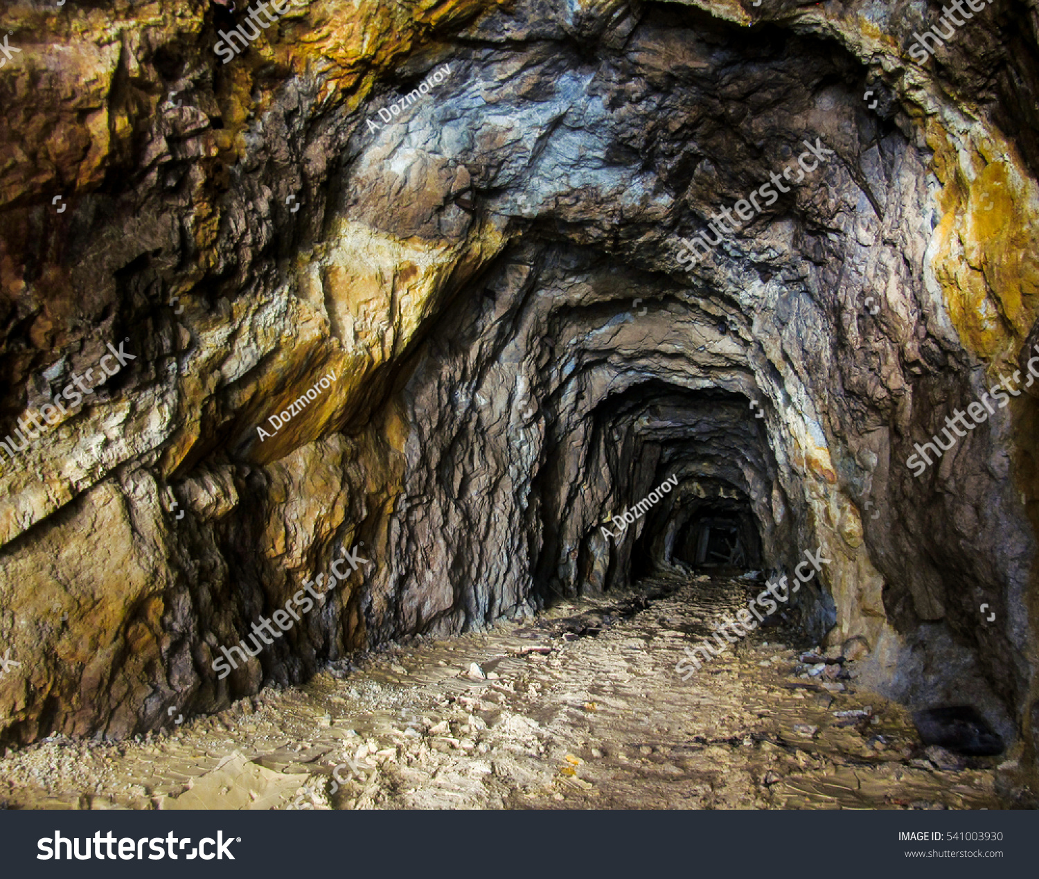 In Abandoned Uranium Mines Stock Photo 541003930 : Shutterstock