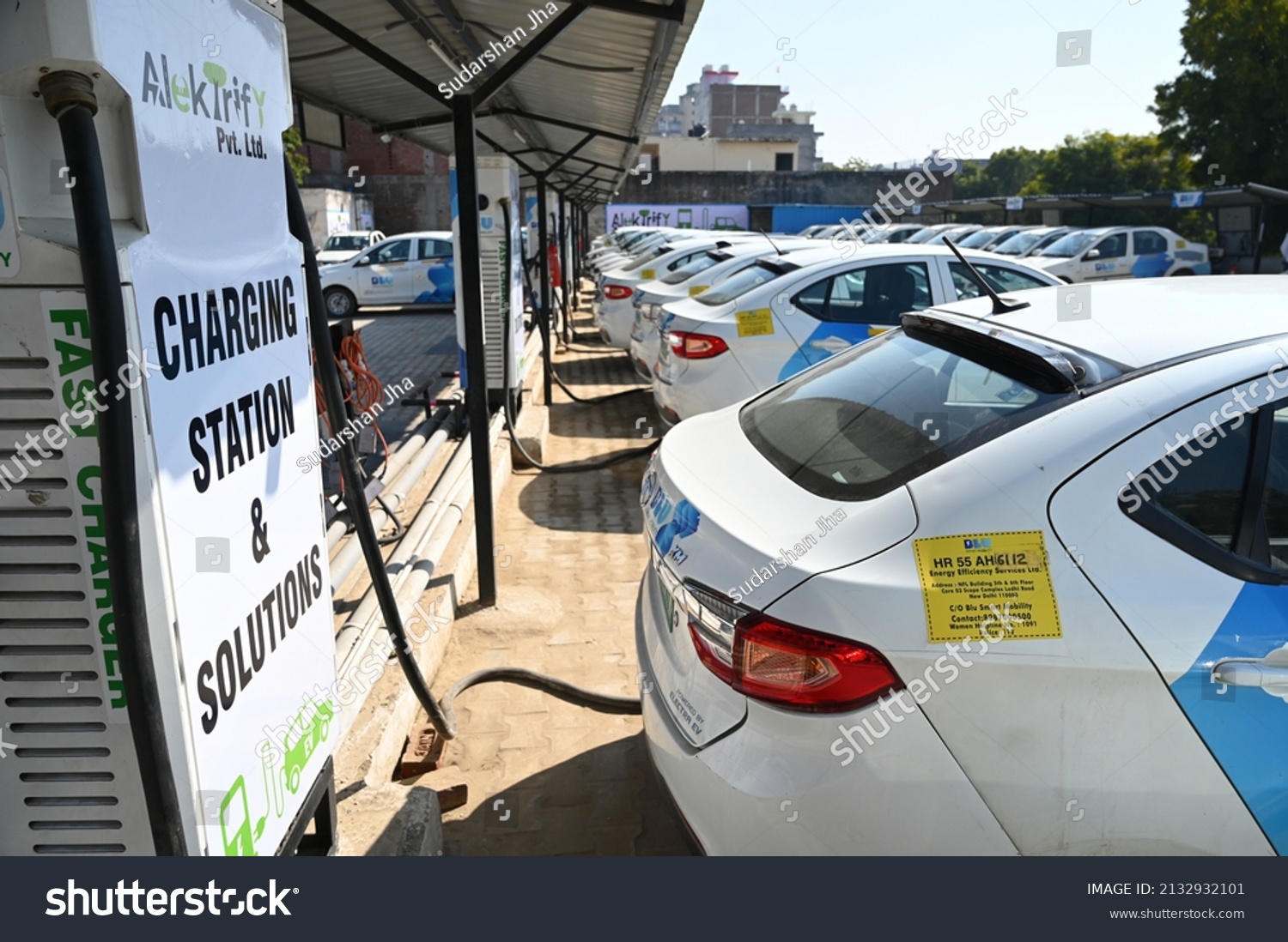 Indias Largest Electric Vehicle Charging Station Stock Photo 2132932101 ...