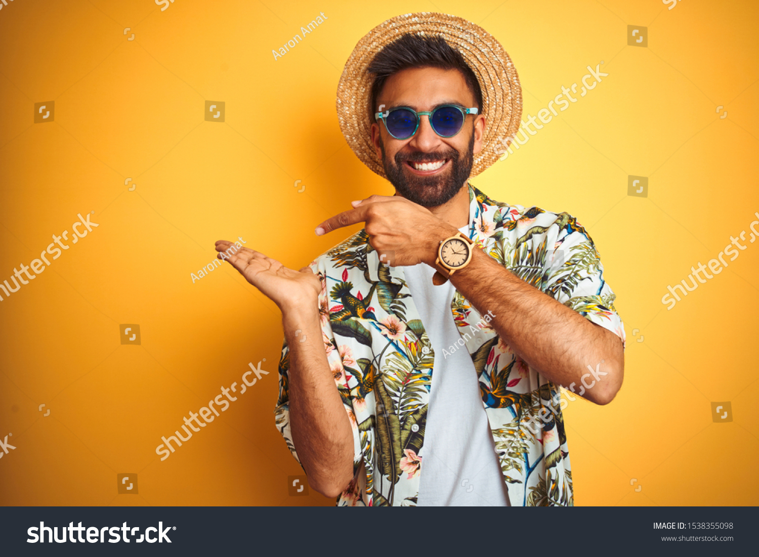 Indian Man On Vacation Wearing Floral Stock Photo 1538355098 | Shutterstock