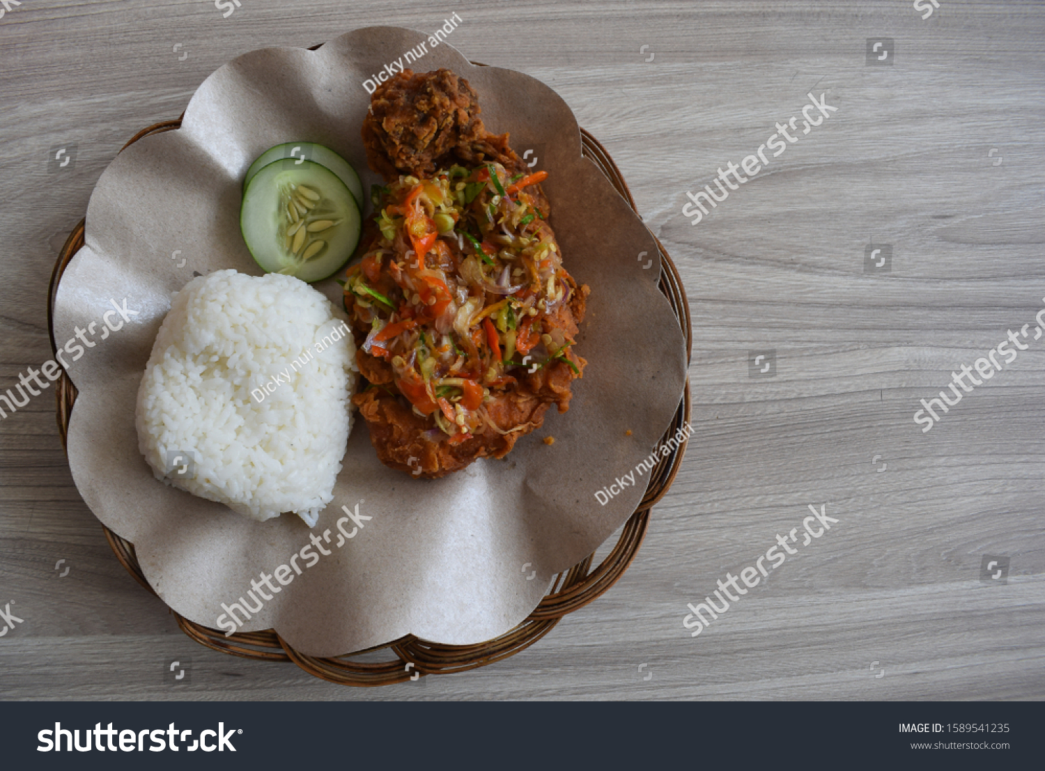 Indonesian Food Ayam Geprek Sambal Matah Stock Photo 1589541235