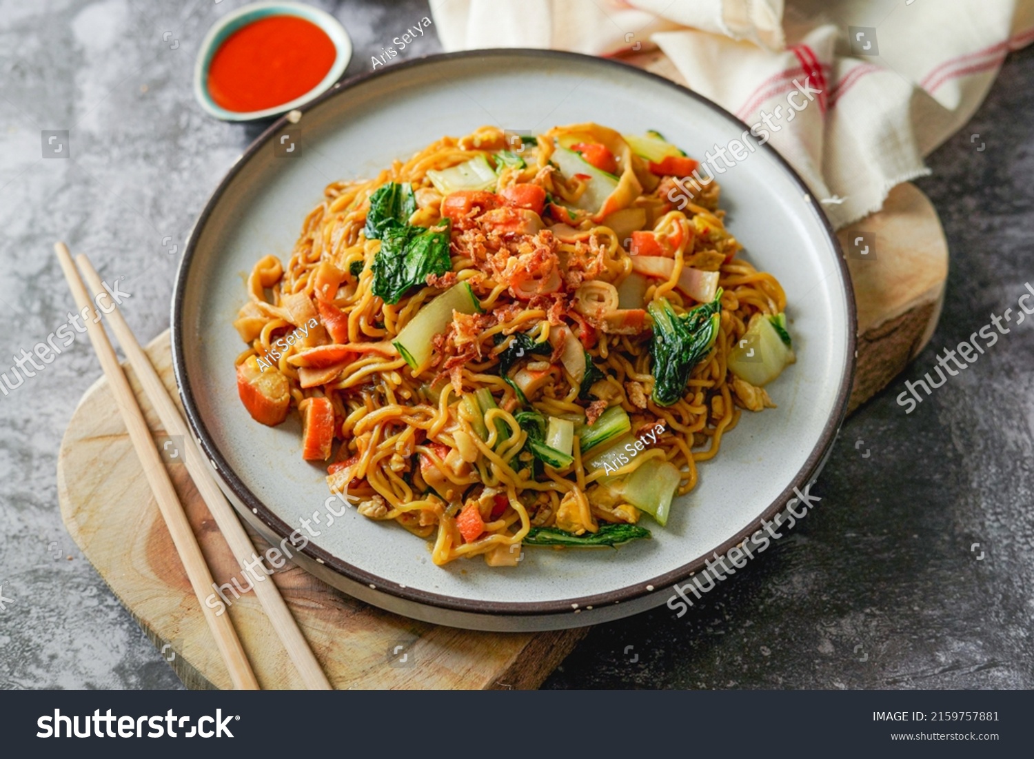 Indonesian Fried Noodles Mie Goreng Stock Photo 2159757881 | Shutterstock