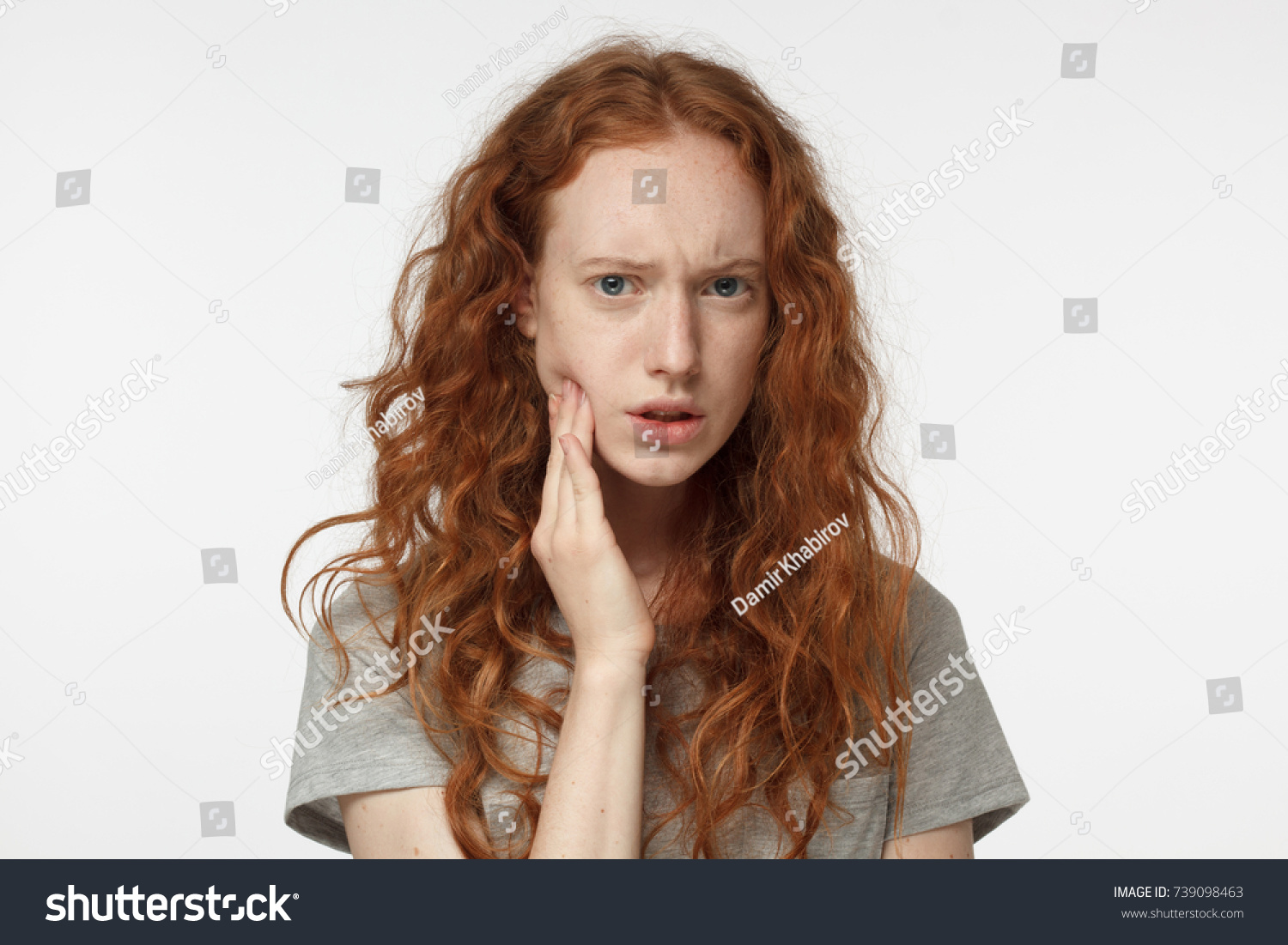 Bondage model jassi Redhead in pain