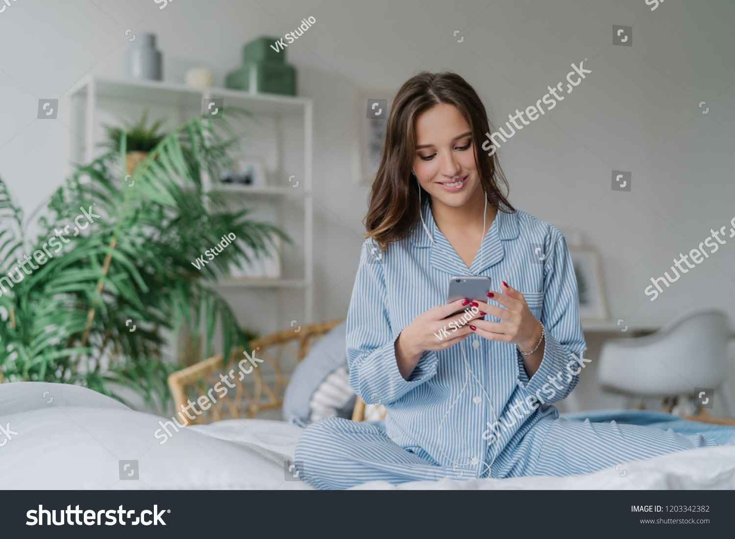 Female Shot Vk