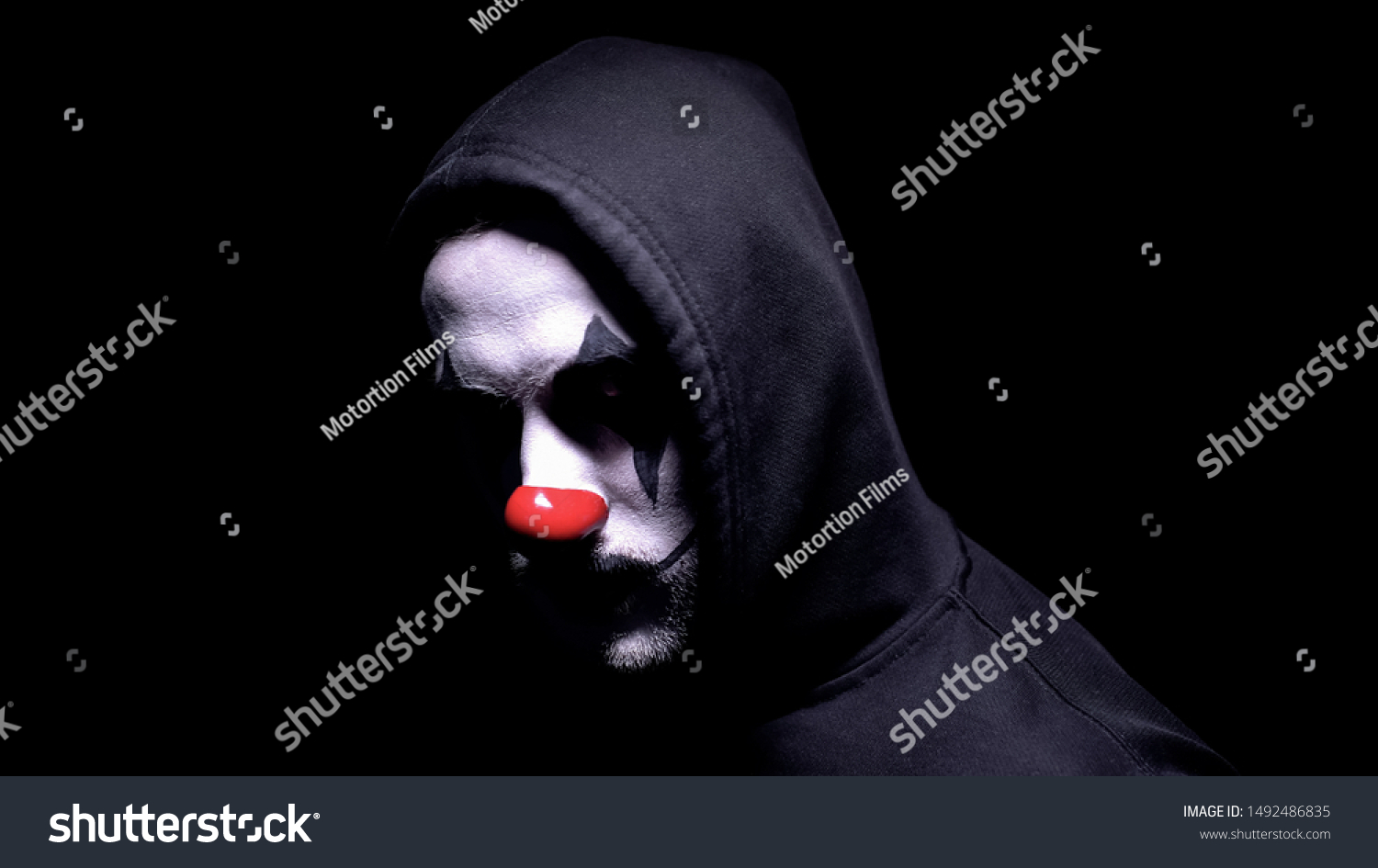 Insane Man Clown Face Intimidating Victim Stock Photo 1492486835 ...