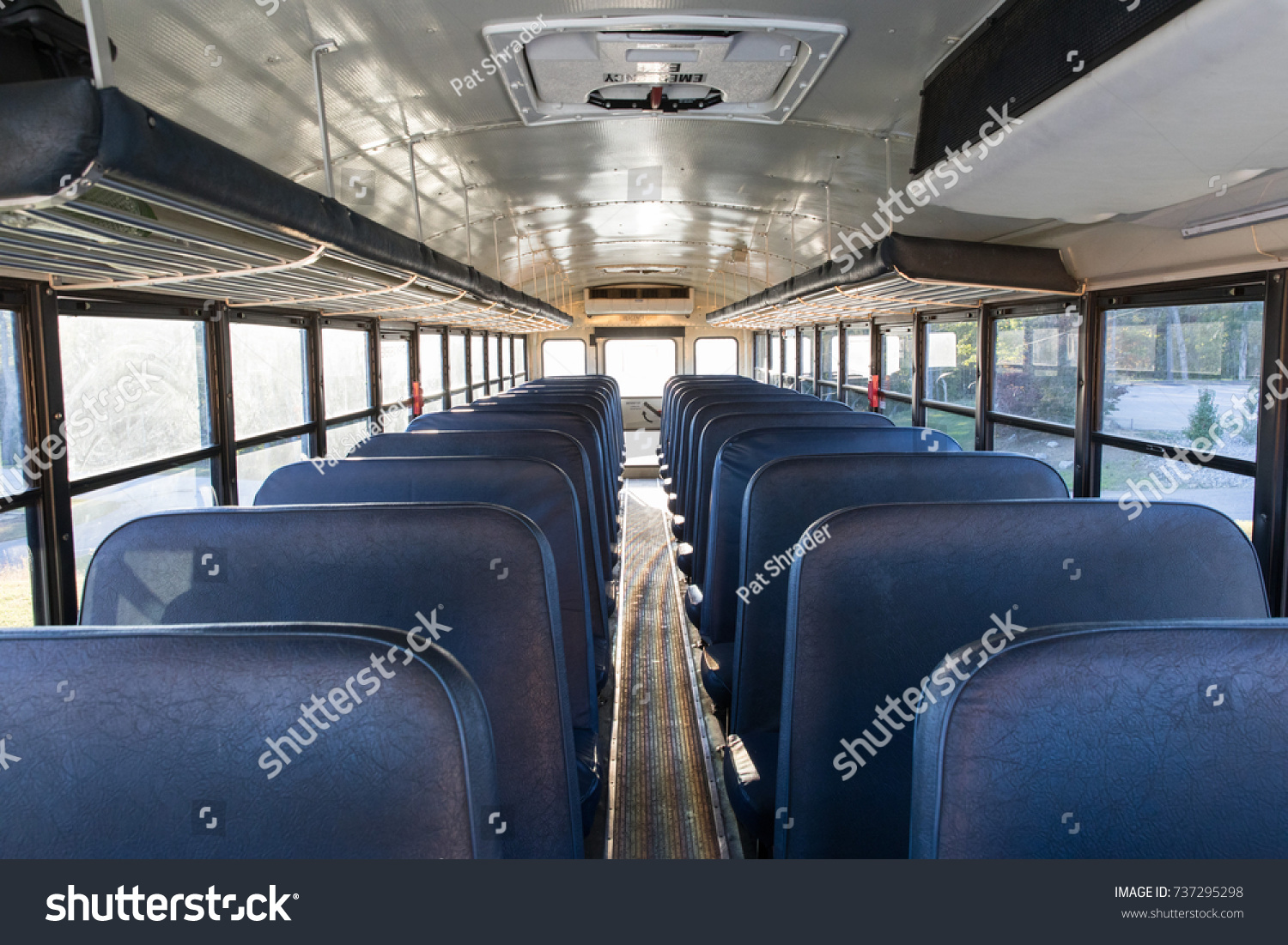 64 School bus in band Images, Stock Photos & Vectors | Shutterstock