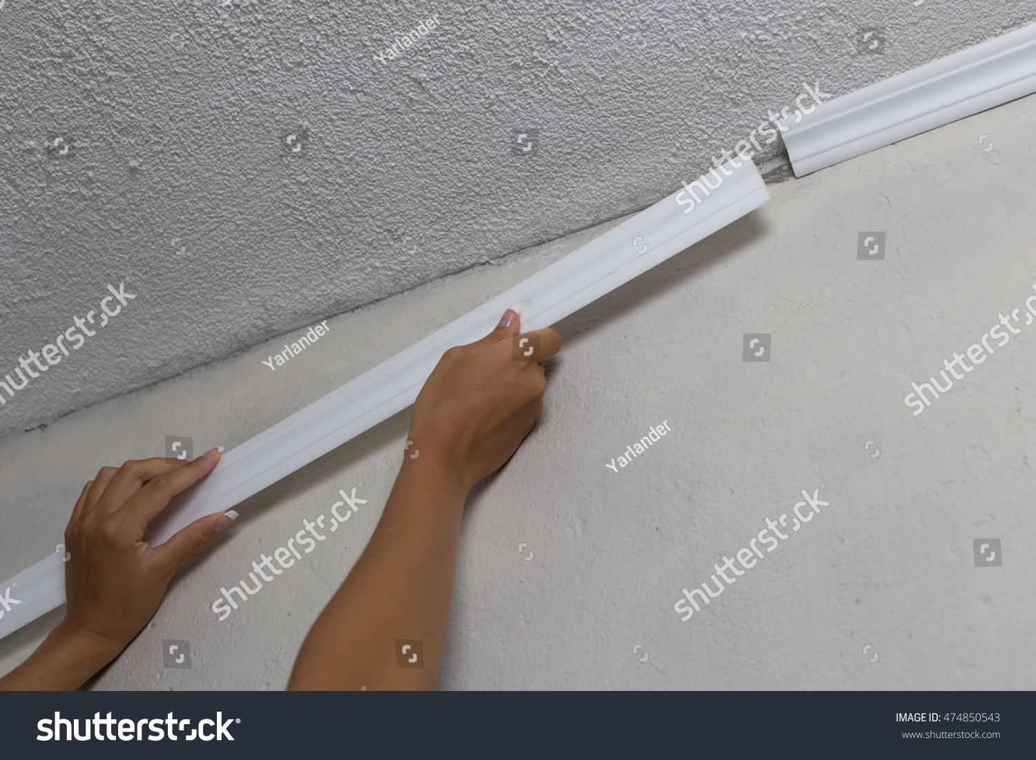 Installing Crown Molding On Ceiling Room Objects