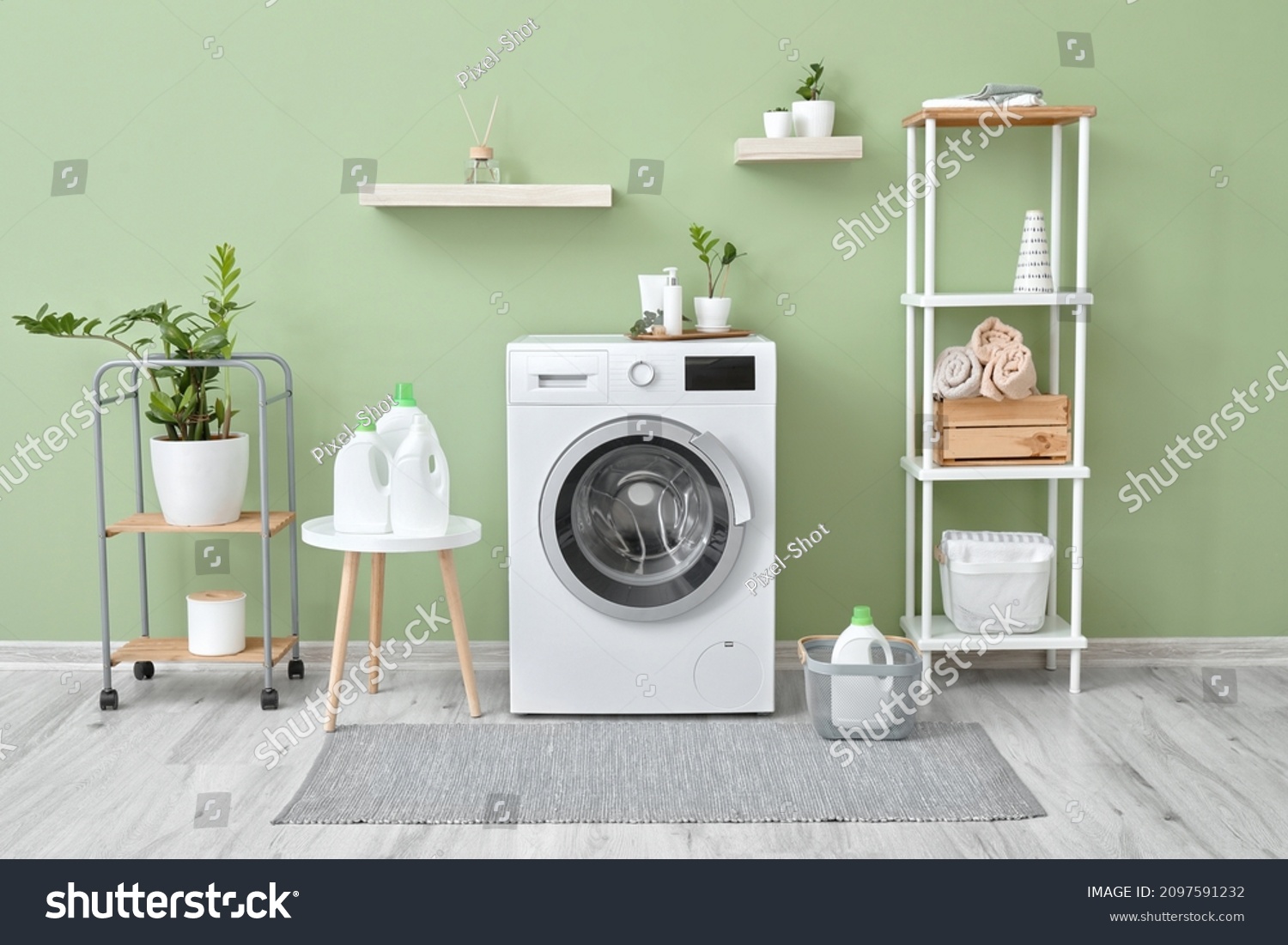 10,412 Laundry shelves Images, Stock Photos & Vectors | Shutterstock