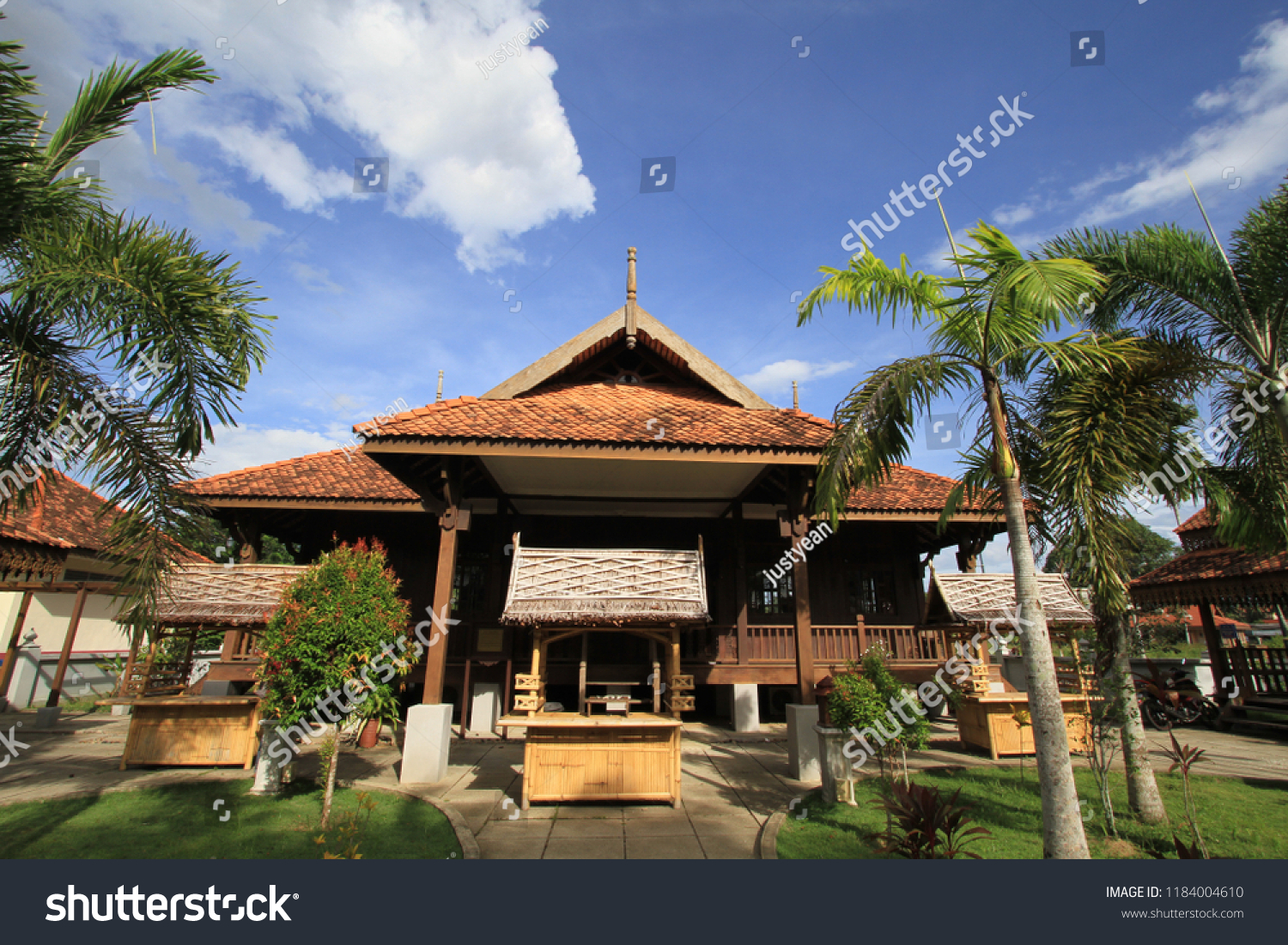 Istana Tengku Long Kuala Besut Terengganu Stock Photo (Edit Now 