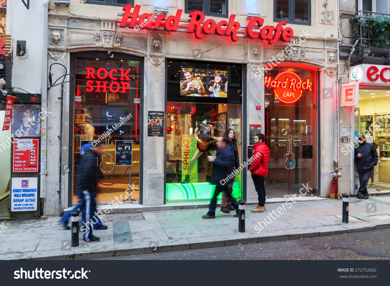 Istanbul Turkeyapril092015 Rock Cafe Unidentified Stock Photo (Edit Now) 272752682