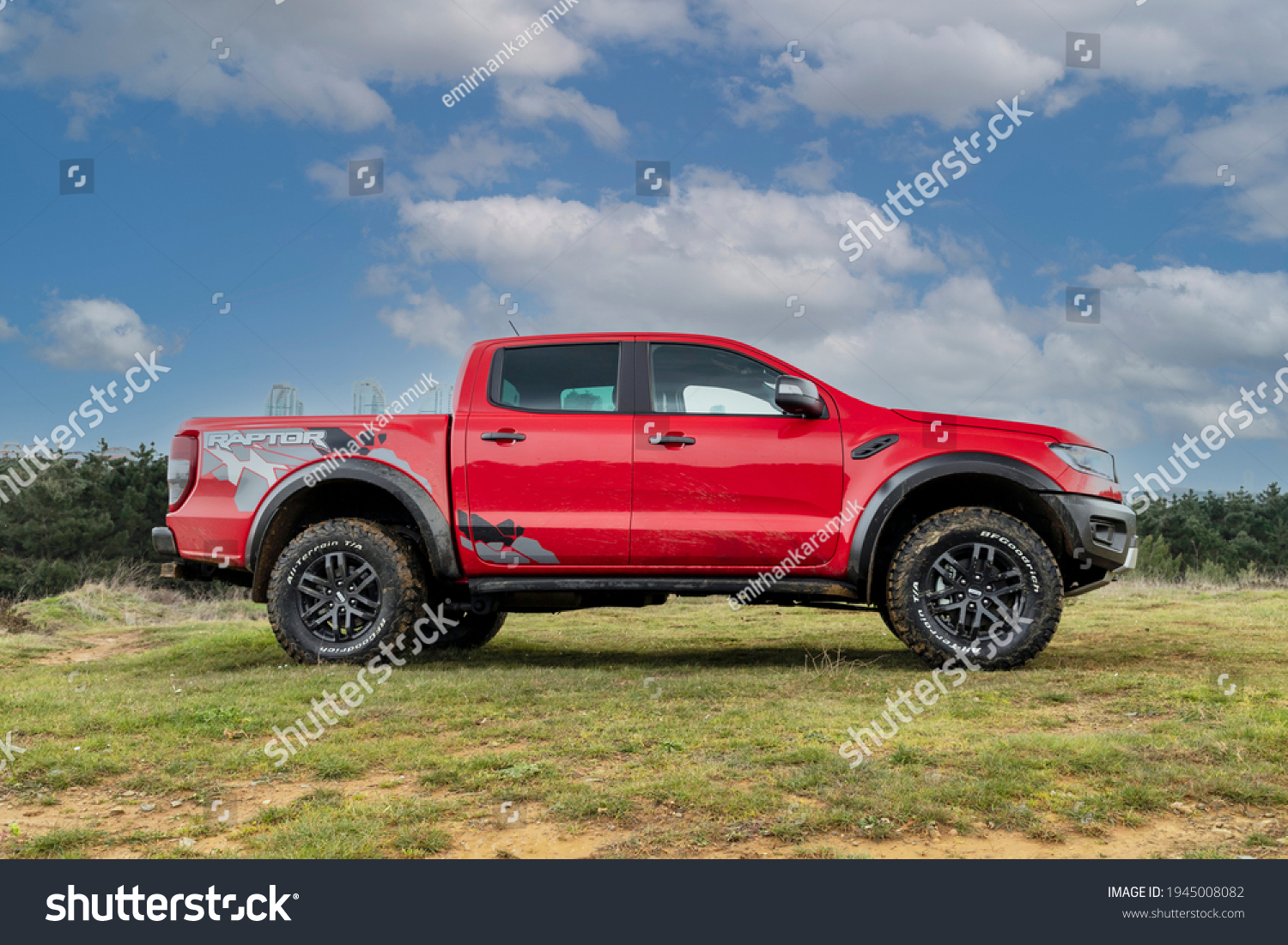 2,057 Pickup truck dirt road Images, Stock Photos & Vectors | Shutterstock