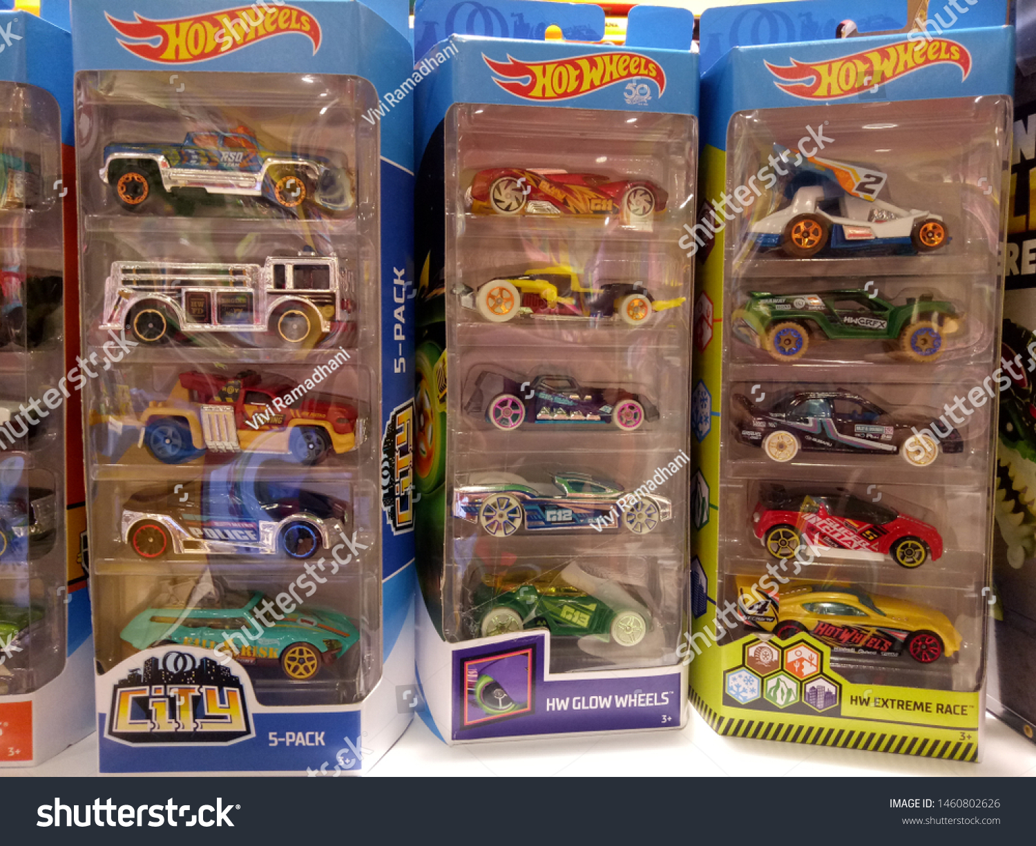 hot wheels extreme race 5 pack