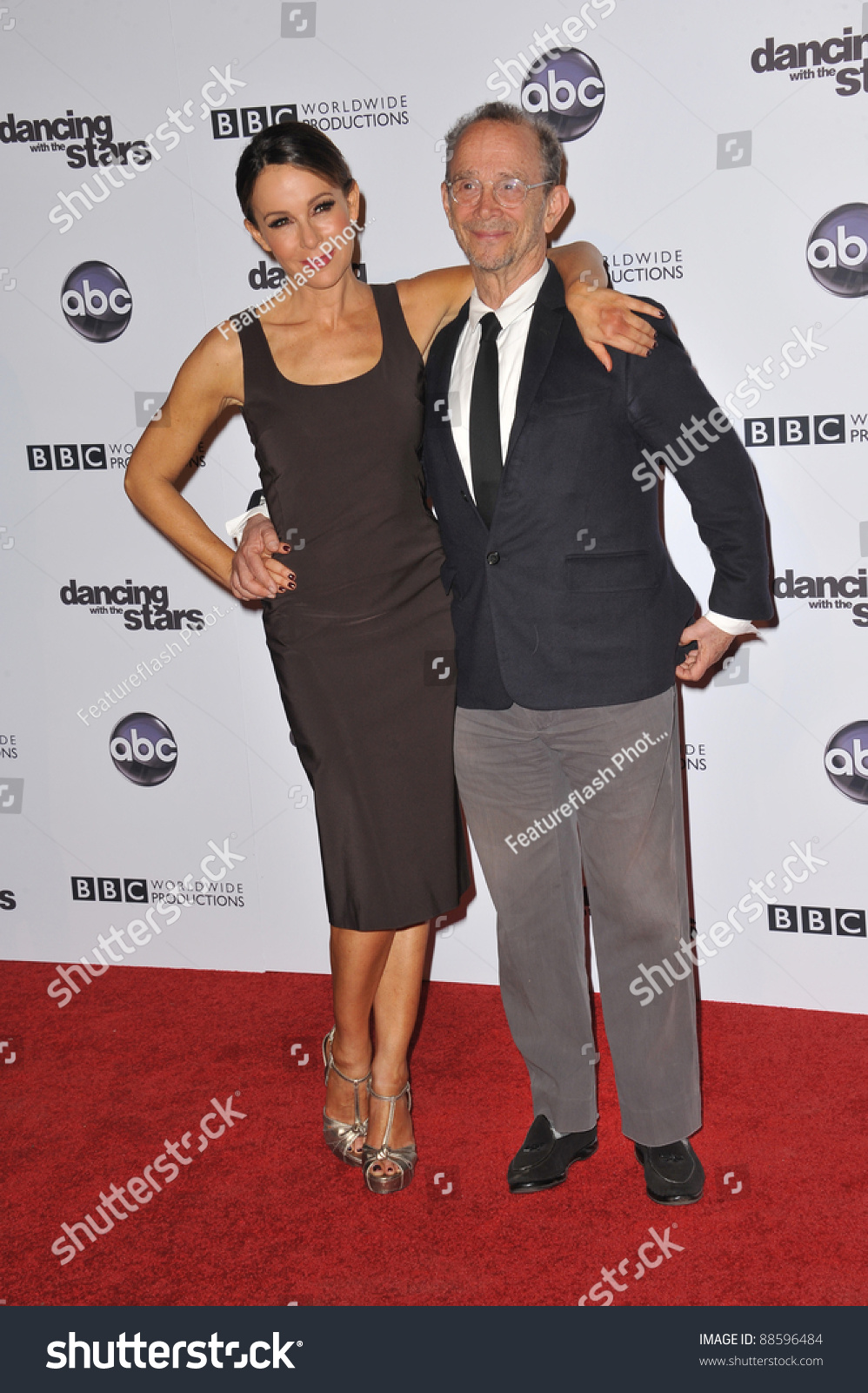 Jennifer Grey & Father Joel Grey At The 200th Episode Party For Dancing ...