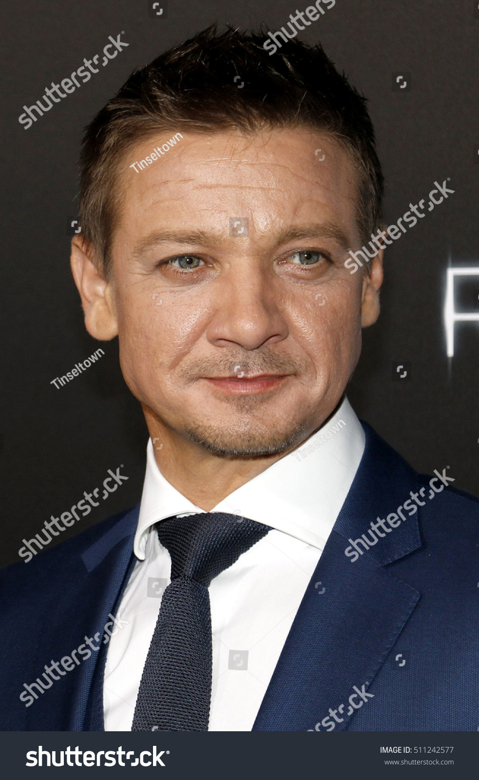 Jeremy Renner Los Angeles Premiere Arrival Stock Photo 511242577 ...