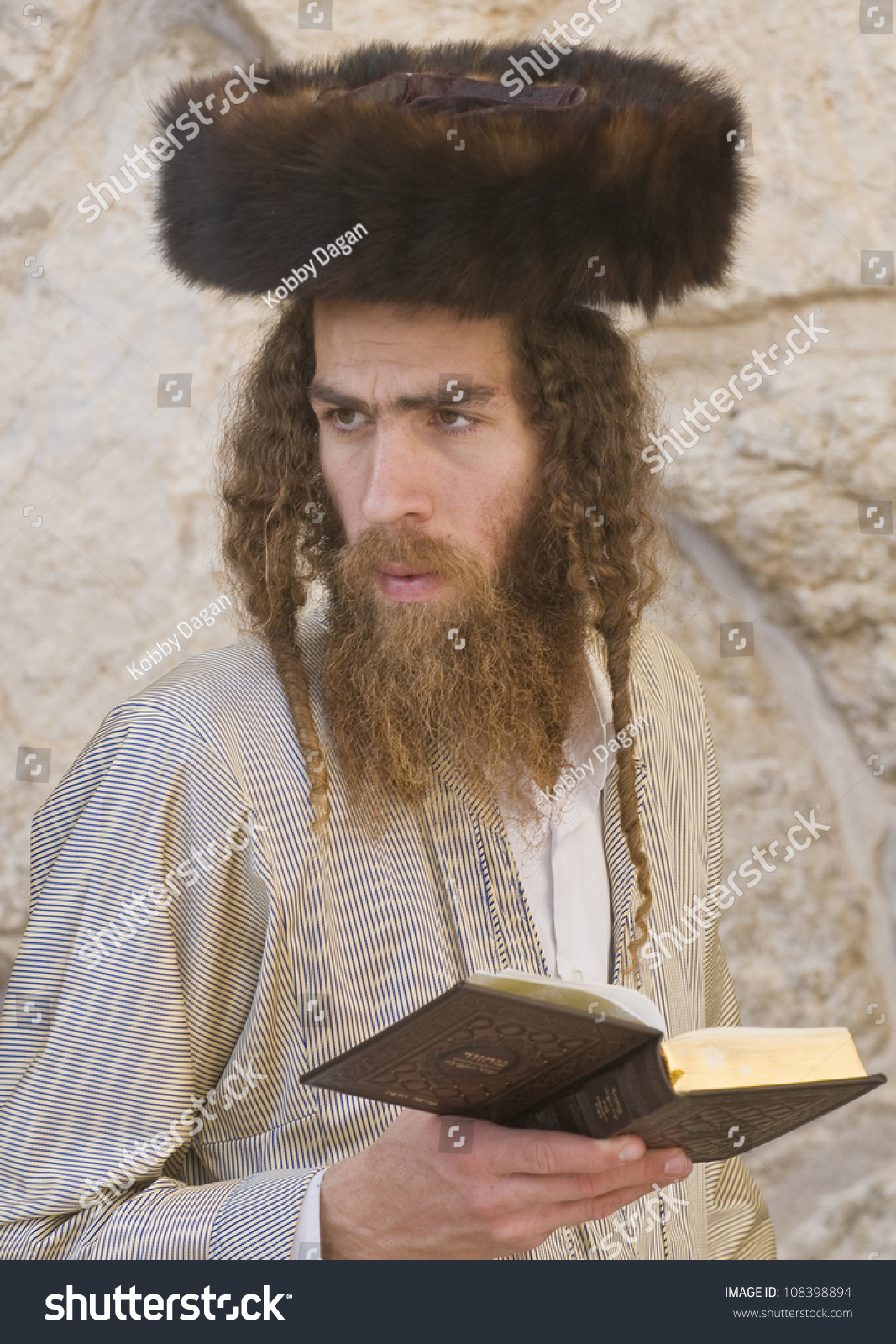 Jerusalem - April 08 : Orthodox Jewish Men Prays In The Western Wall ...