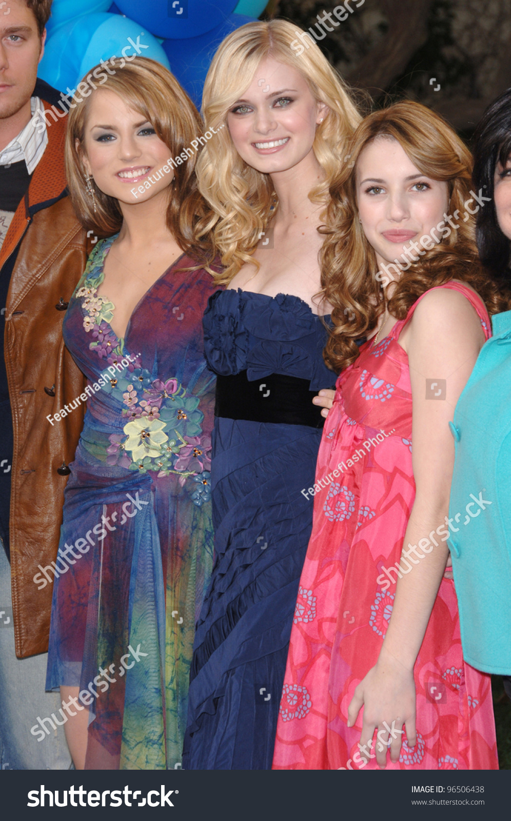 Jojo Left Sara Paxton Emma Roberts Stock Photo Edit Now 96506438