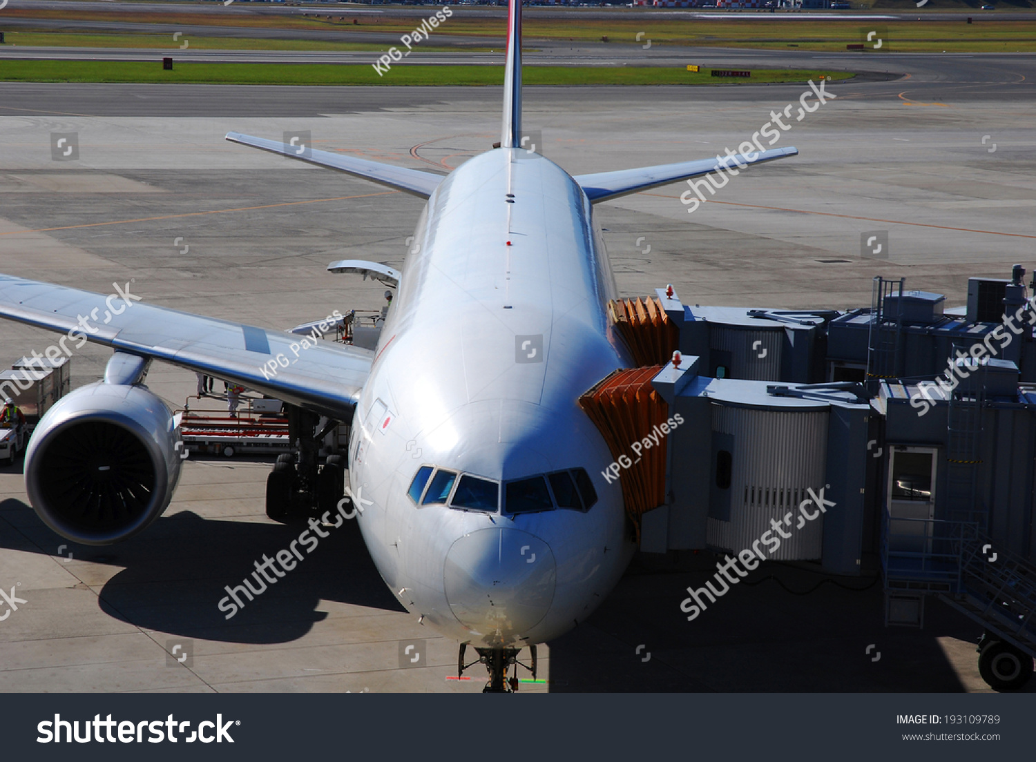 Jumbo Jet Cockpit Stock Photo 193109789 | Shutterstock