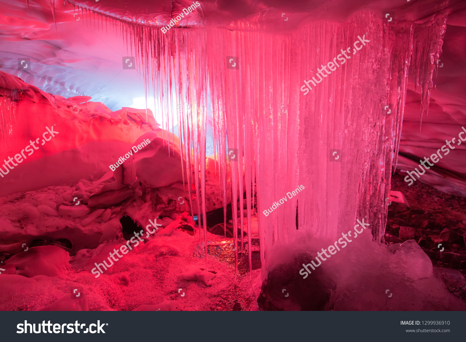 kamchatka cave