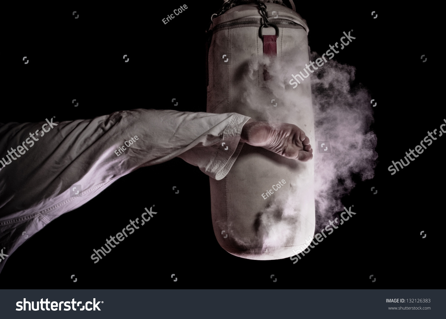 Karate Round Kick In A Punching Bag Stock Photo 132126383 : Shutterstock