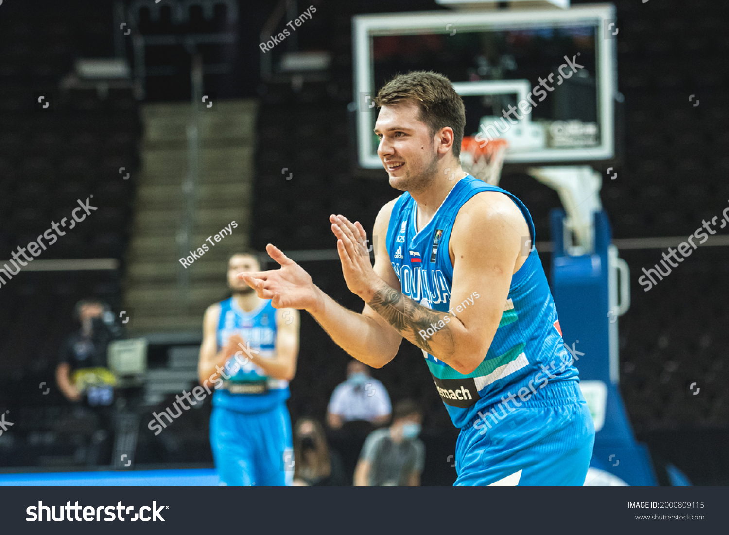 luka doncic gohan shoes for sale